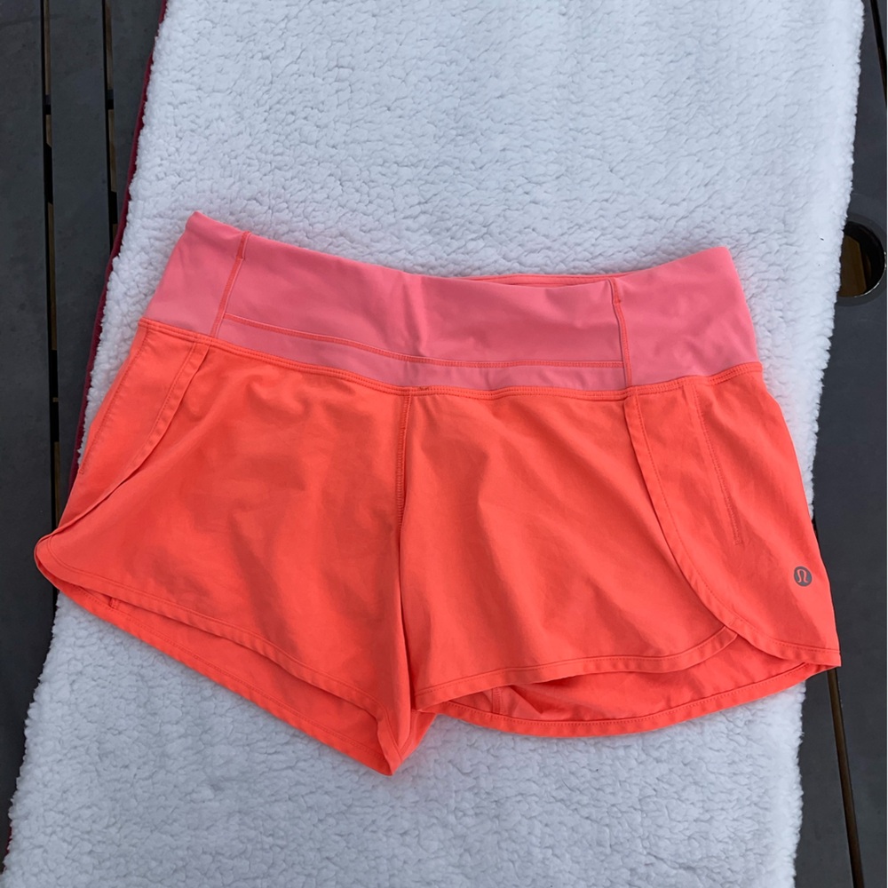 Woman’s Lululemon Vibrant Orange Athletic Shorts Size 6